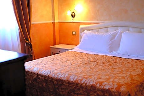 Double or Twin Room with Spa Access