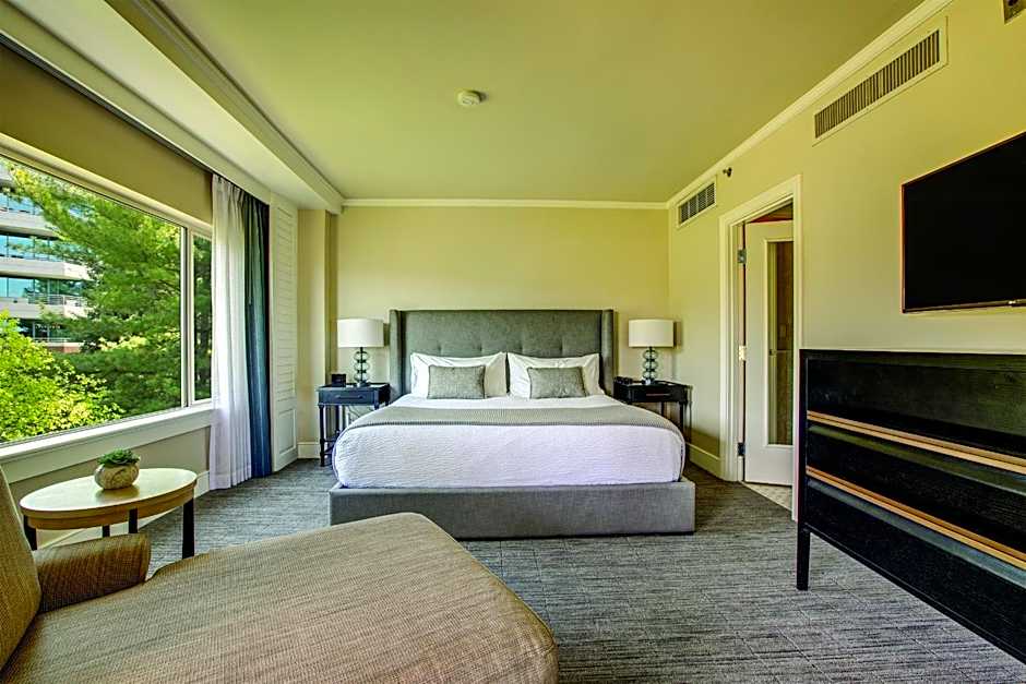 Woodmark Hotel & Still Spa