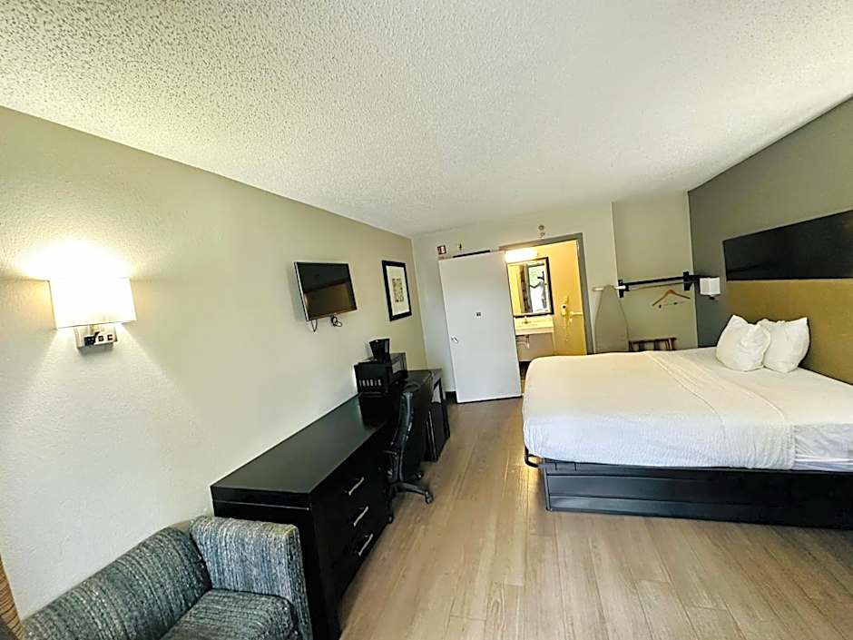 BlissPoint Inn Northwest Indianapolis