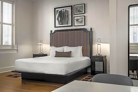 Superior King Suite