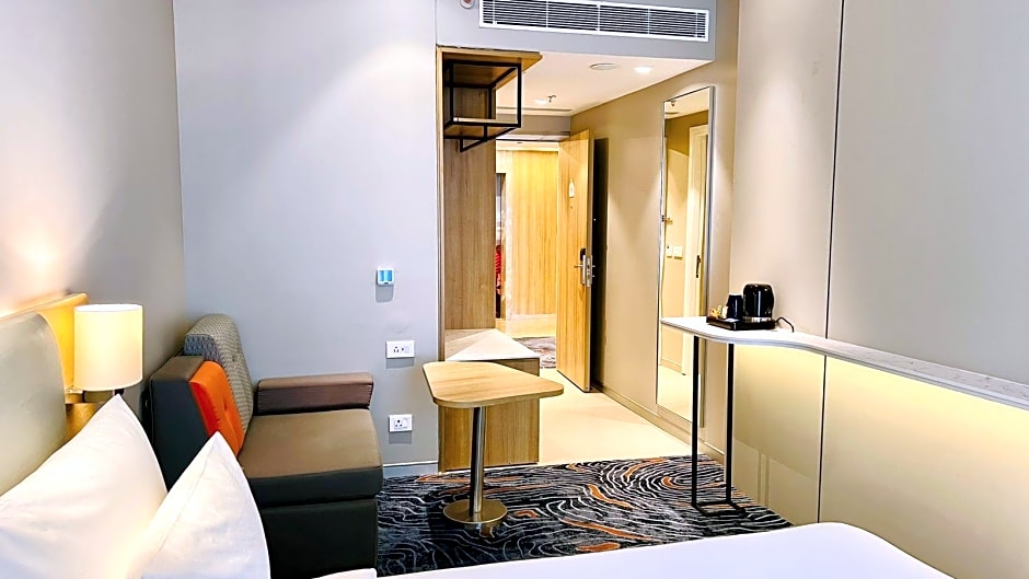 Holiday Inn Express Bengaluru Bommasandra By IHG