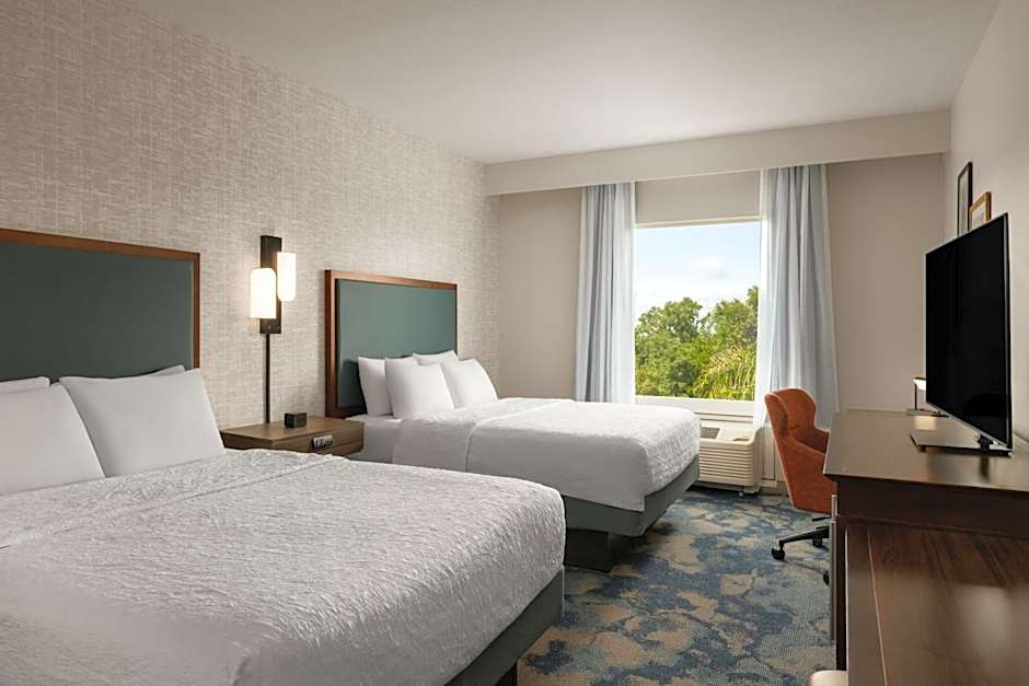Hampton Inn & Suites DeLand