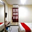 RedDoorz Syariah Near Transmart Mall Palembang