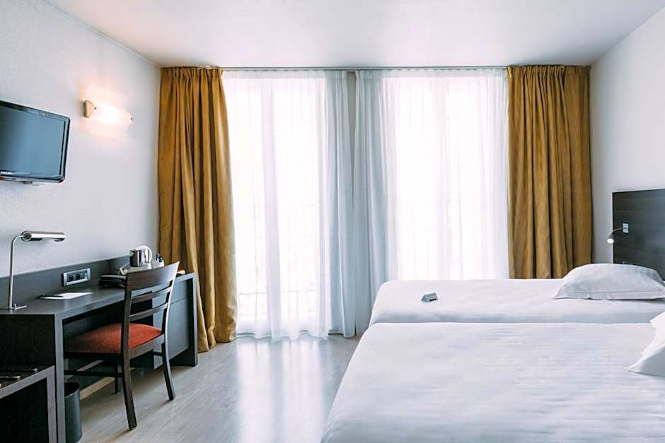 Escale Oceania Marseille Vieux Port