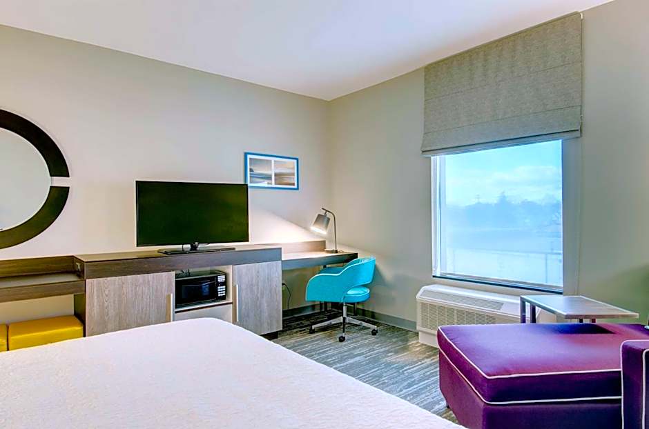 Hampton Inn & Suites Boston/Stoughton