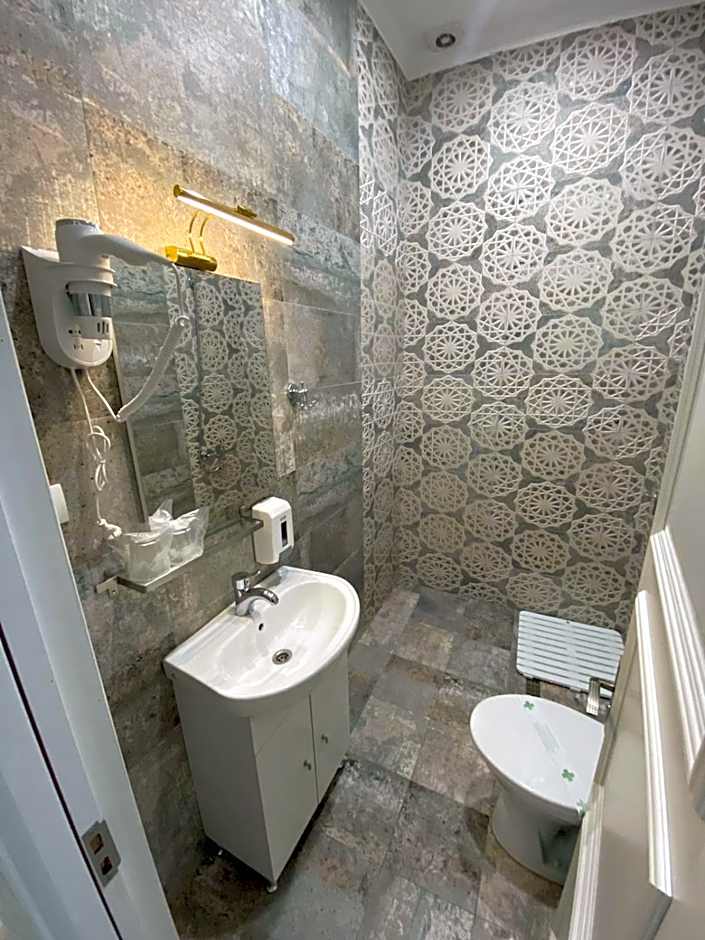 Arizet Boutique Mamaia