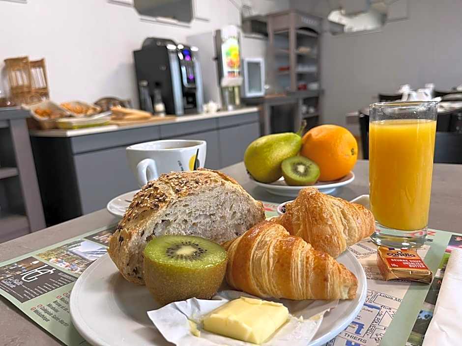 Logis Hotel Noemys Brive - Restaurant Le Teinchurier