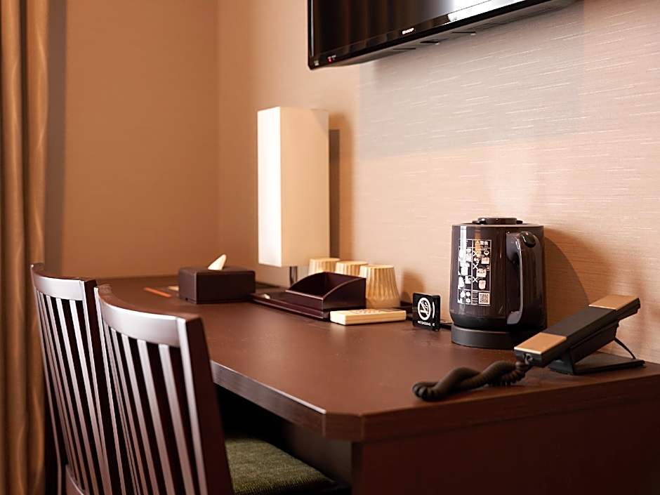 Waka Heian Shirakawa Hotel