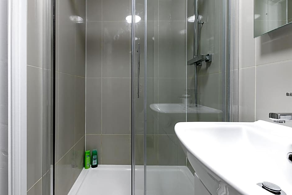 KVM - City Apartments - Contractors - Town Centre by KVM Stays