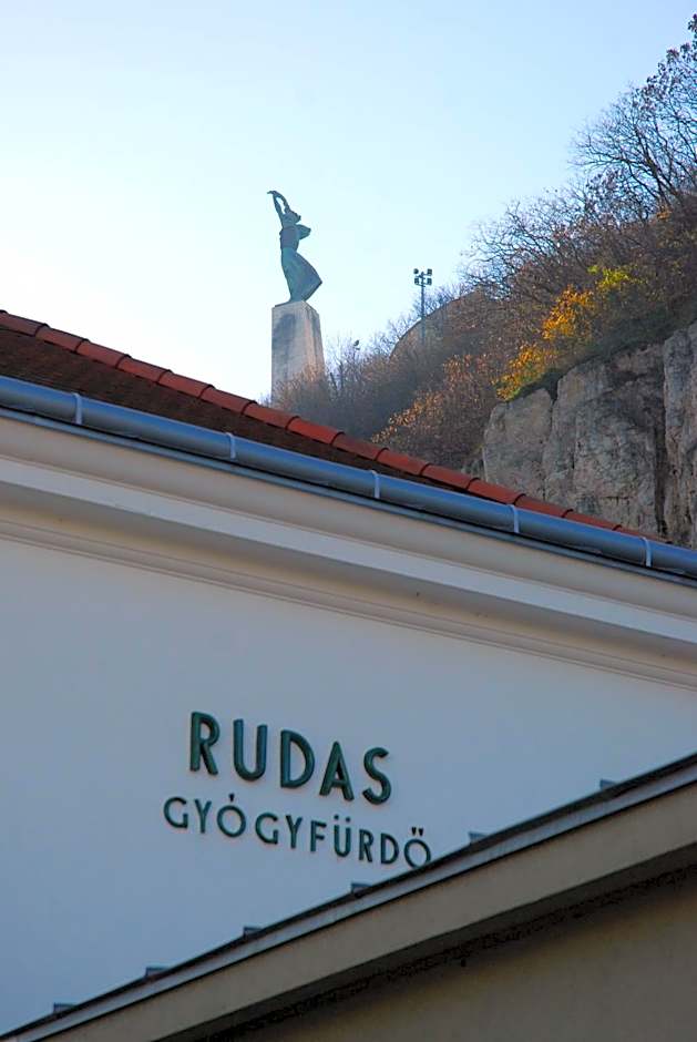 Hotel Orion Várkert