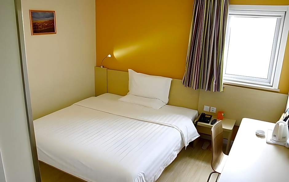 7 Days Premium Changchun Renmin NorthEast Normal University Pingquan Road