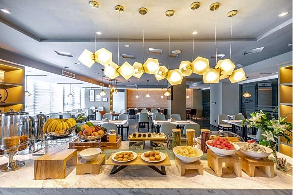 Atour Hotel Weifang Qingnian Road Taihua City