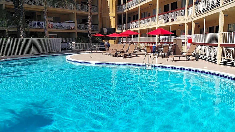 Ramada by Wyndham Burbank Airport