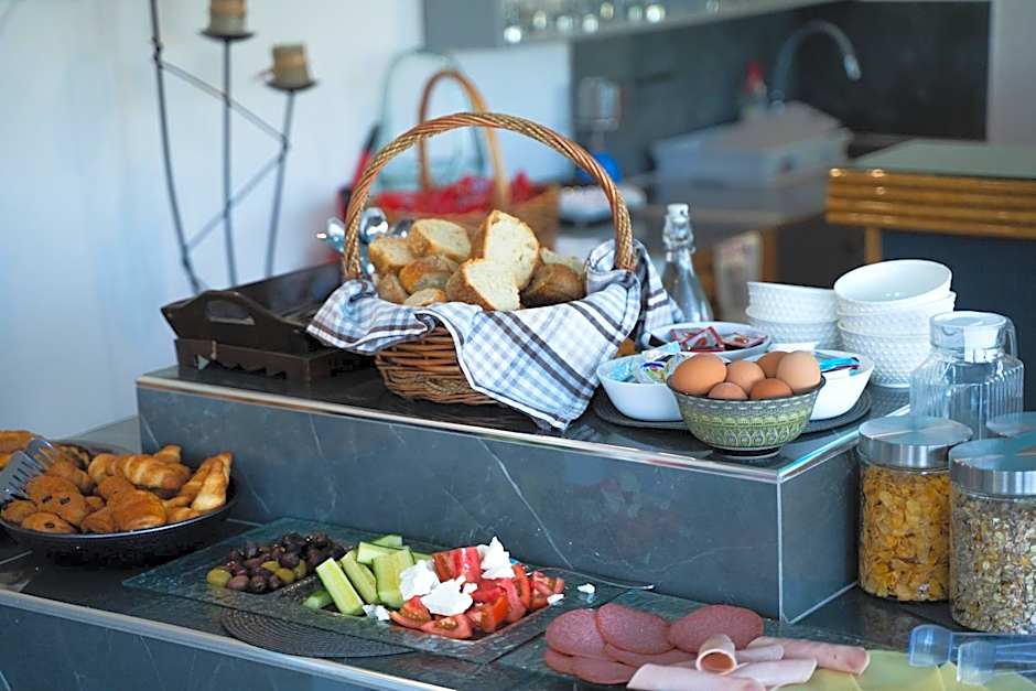 Parthenis Riviera Hotel