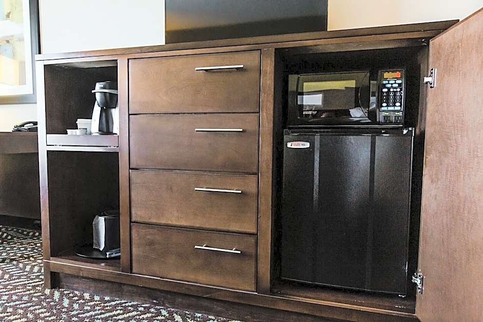 Holiday Inn Express & Suites Spruce Grove - Stony Plain By IHG