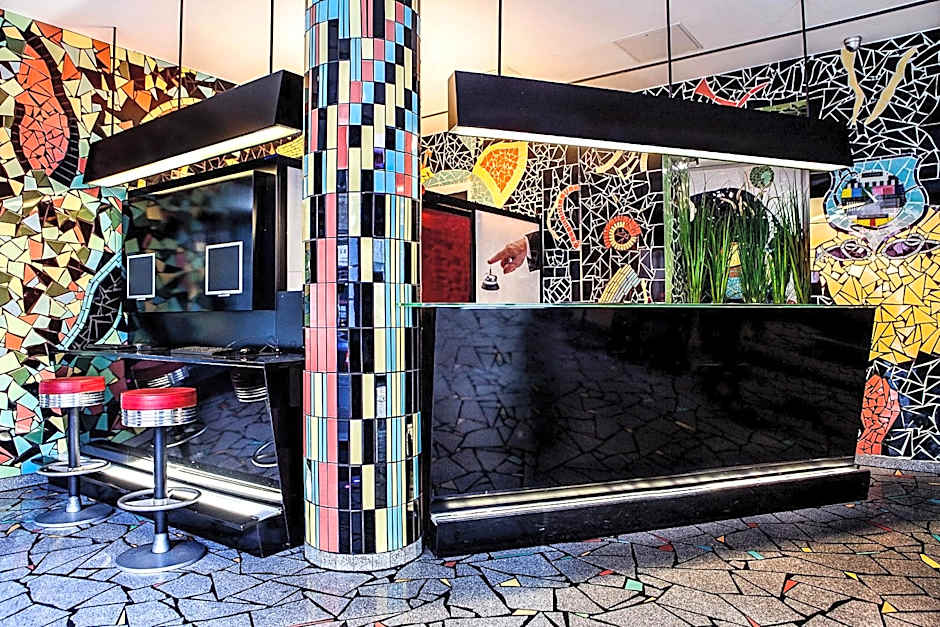 Grand Hotel Downtown