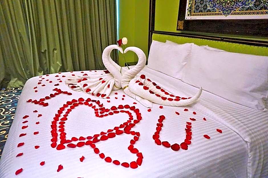 Mudzaffar Hotel