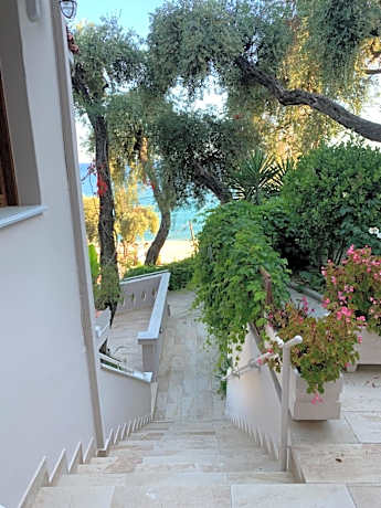 Standard Double Room with Balcony and Garden View