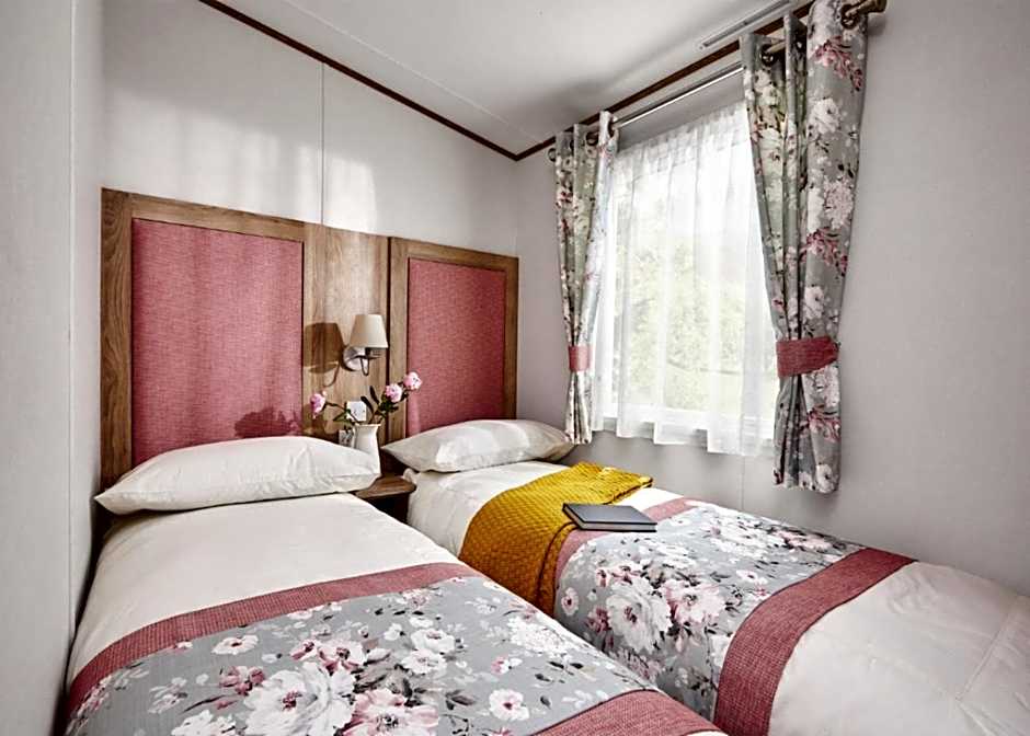 Andrewshayes Holiday Park