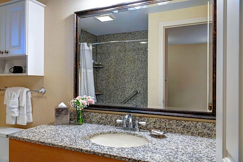 Port Inn and Suites Portsmouth, Ascend Hotel Collection