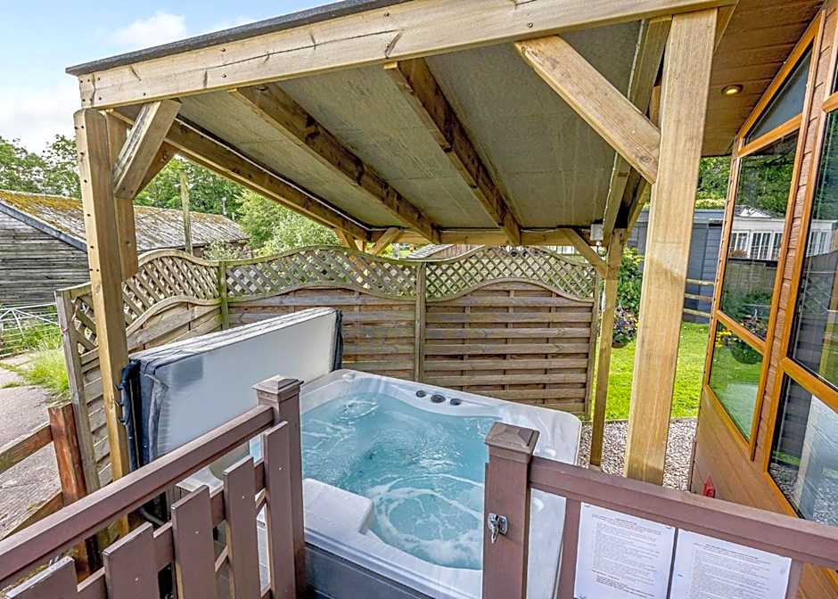 Calthwaite Hall Lodges