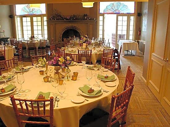Outlook Inn