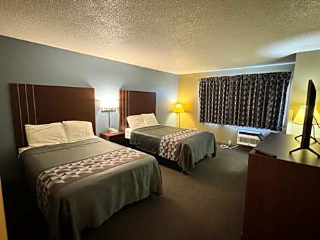 Standard Room with Two Double Beds