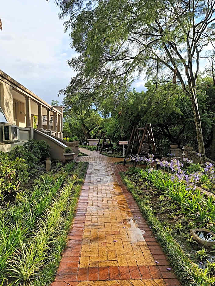 Peaches & Cream Bed & Breakfast