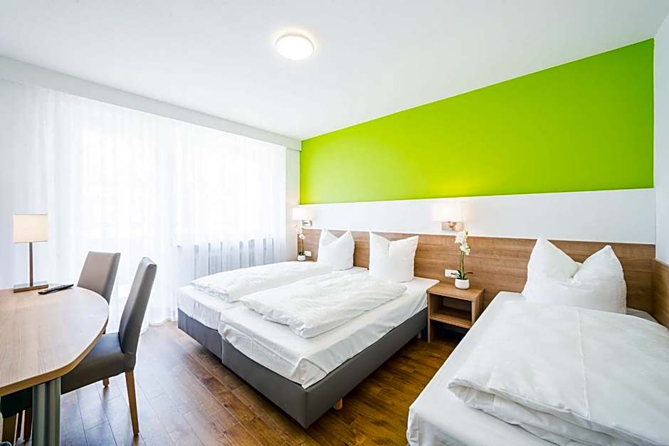 Hotel S16