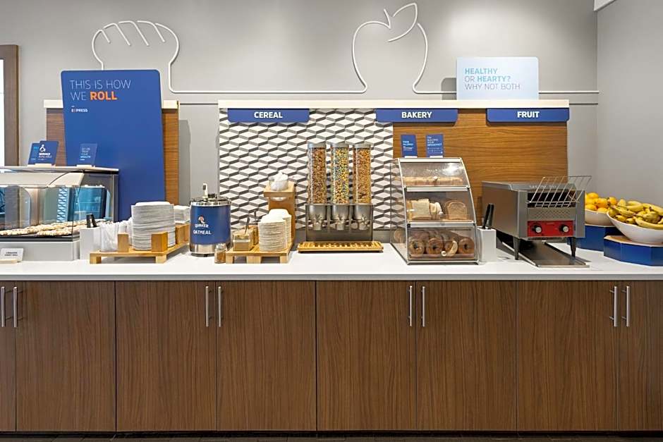 Holiday Inn Express Philadelphia Penn's Landing By IHG