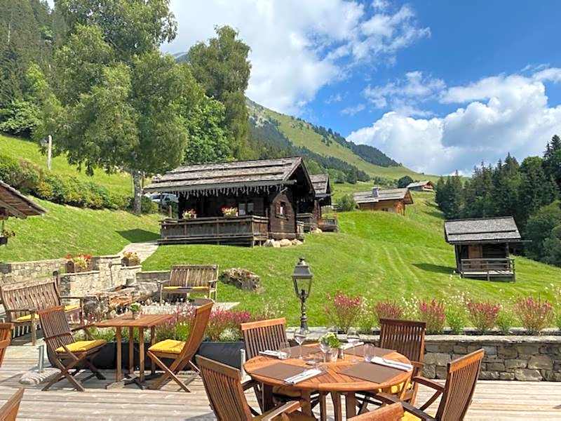 Les Chalets de la Serraz