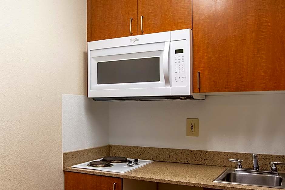 HomeTowne Studios Salem, OR