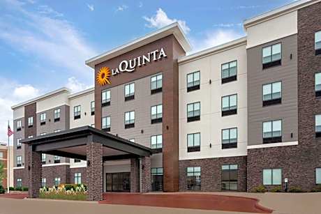 La Quinta Inn & Suites by Wyndham Coralville Iowa City