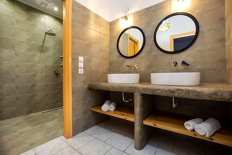 Rodon House Aparthotel