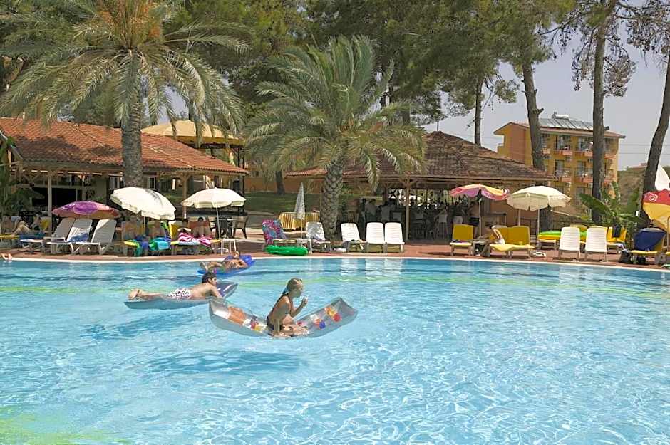 Side Palm D'or Hotel