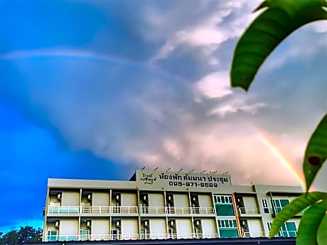 River Residence Saraburi Hotel