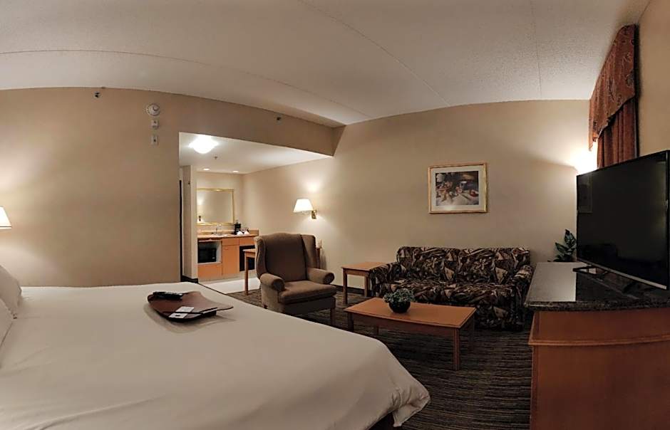 Humphry Inn And Suites