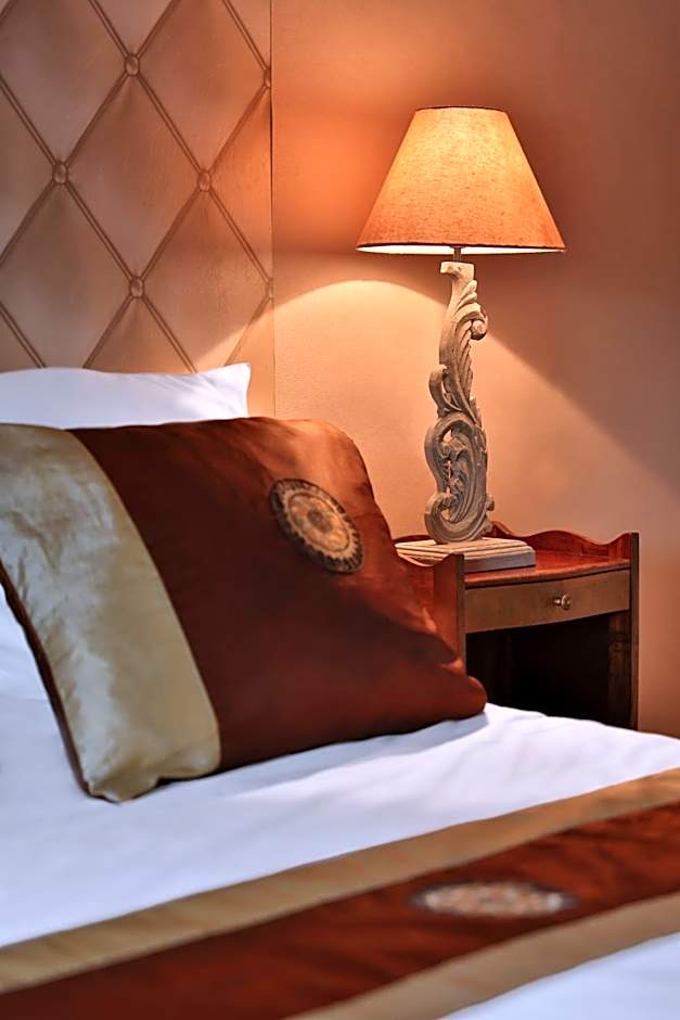Logis Hôtel Les Voyageurs