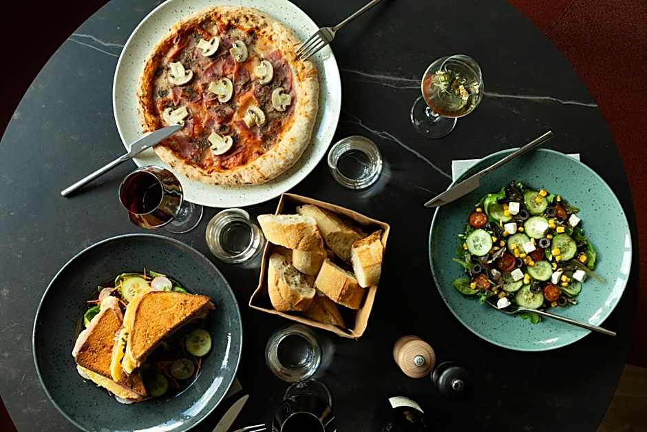 AC Hotel by Marriott Paris Porte Maillot