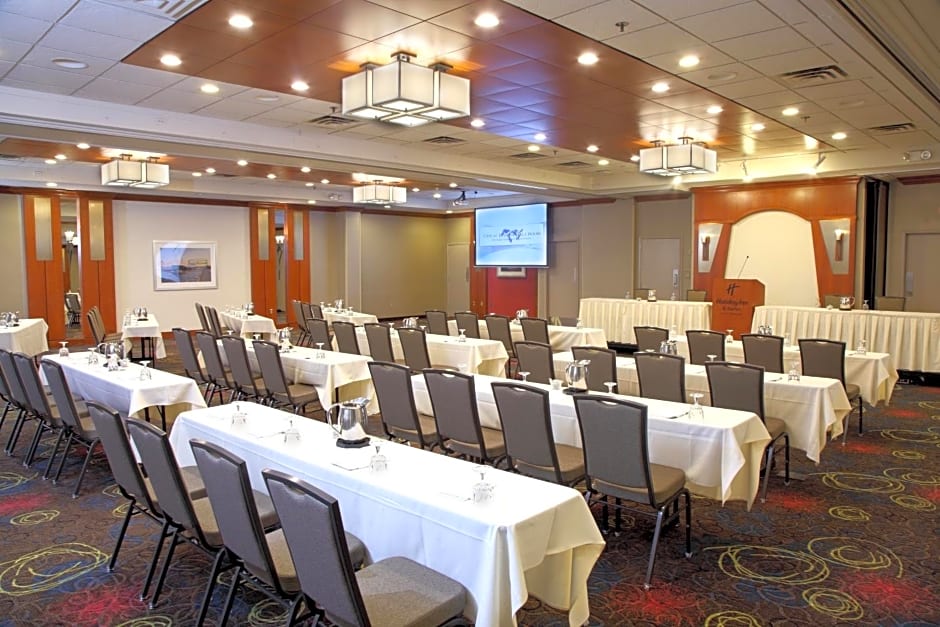 Holiday Inn & Suites Duluth-Downtown, an IHG Hotel
