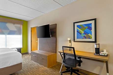 Standard King Room - Communications Accessible