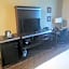 Dothan East Inn & Suites