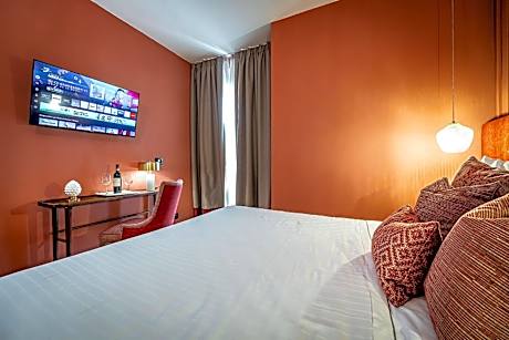 Double or Twin Room with City View
