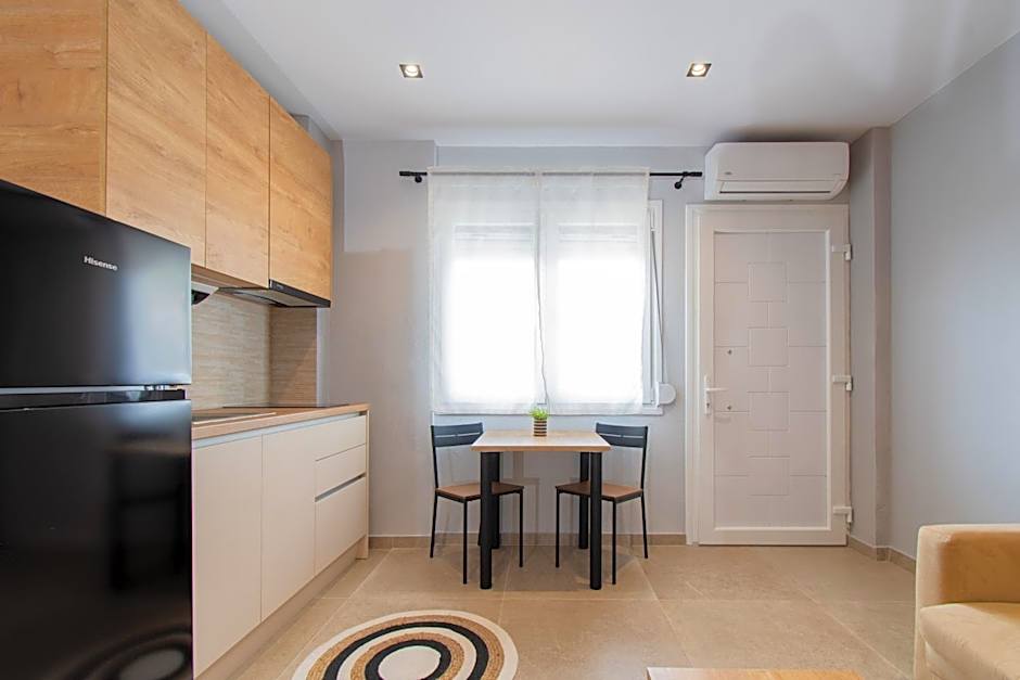 Unique Aura Luxury Studios