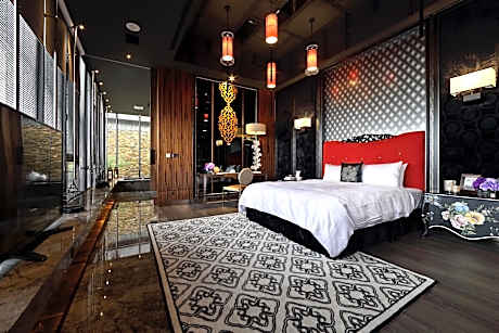 Premier King Room (Check-in after 21:00)