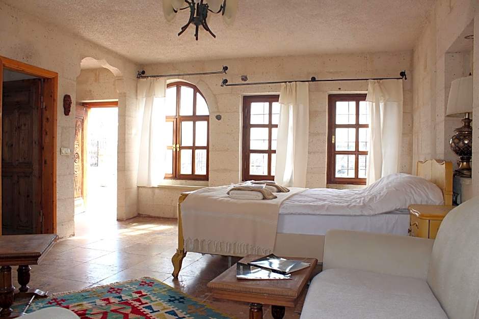 Cappadocia Eagle Cave Inn