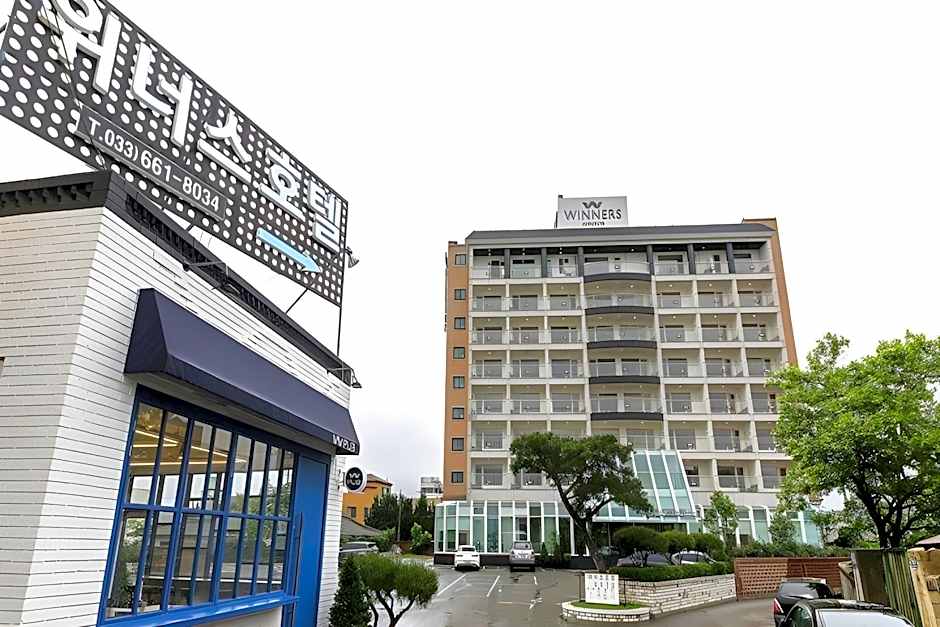 Winners Hotel