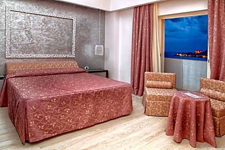Classic Double Room with Sea View