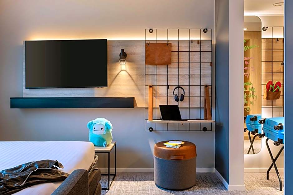 Moxy by Marriott Berlin Ostbahnhof