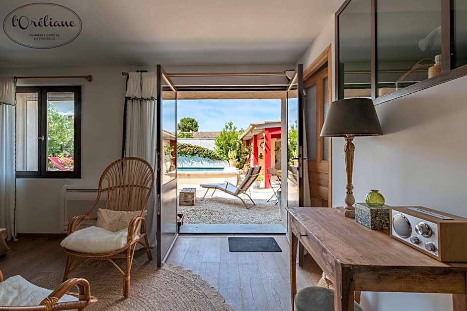 CHAMBRES D'HÔTES L'Oréliane en Provence Adults Only